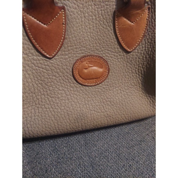 Vintage Dooney & Bourke Leather Satchel Bag Taupe Shoulder Purse No Charm - Picture 2 of 11